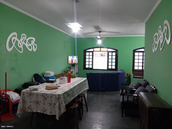 Imagem Casa com 3 Quartos à Venda, 250 m² em Belmira Novaes - Peruíbe