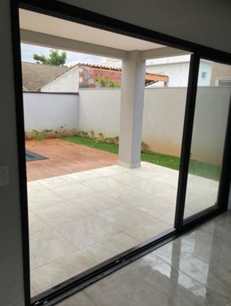Imagem Casa com 4 Quartos à Venda, 300 m² em Bairro Do Grama - Caçapava