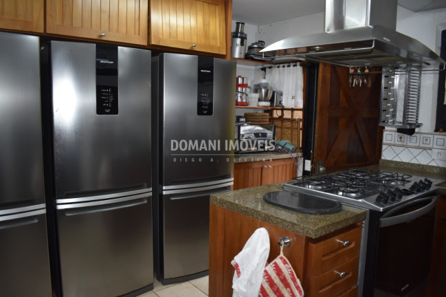 Imagem Casa com 6 Quartos à Venda, 565 m² em Região De Capivari - Campos Do Jordão