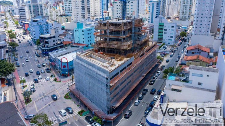 Imagem Apartamento com 4 Quartos à Venda, 150 m² em Centro - Balneário Camboriú