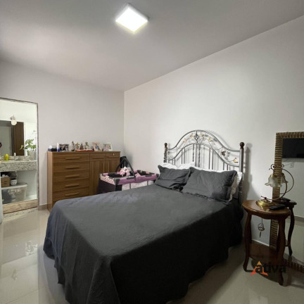 Imagem Apartamento com 3 Quartos à Venda, 78 m²