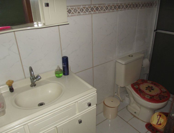 Imagem Sobrado com 3 Quartos para Temporada, em Bombas - Bombinhas Imagem Sobrado com 3 Quartos para Temporada, em Bombas - Bombinhas