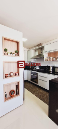 Imagem Casa com 3 Quartos à Venda, 200 m² em Corrego Grande - Florianópolis Imagem Casa com 3 Quartos à Venda, 200 m² em Corrego Grande - Florianópolis