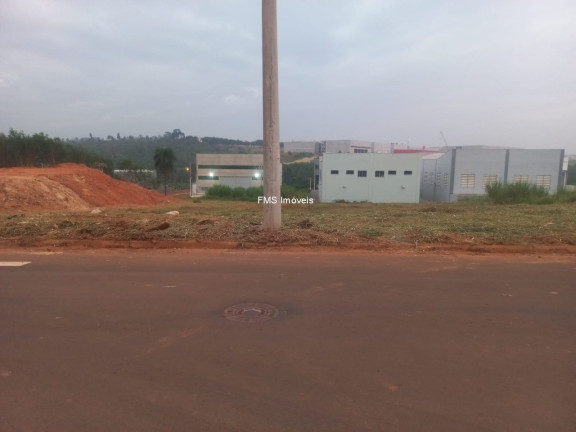 Imagem Terreno à Venda, 2.000 m² em Europark Comercial - Indaiatuba Imagem Terreno à Venda, 2.000 m² em Europark Comercial - Indaiatuba