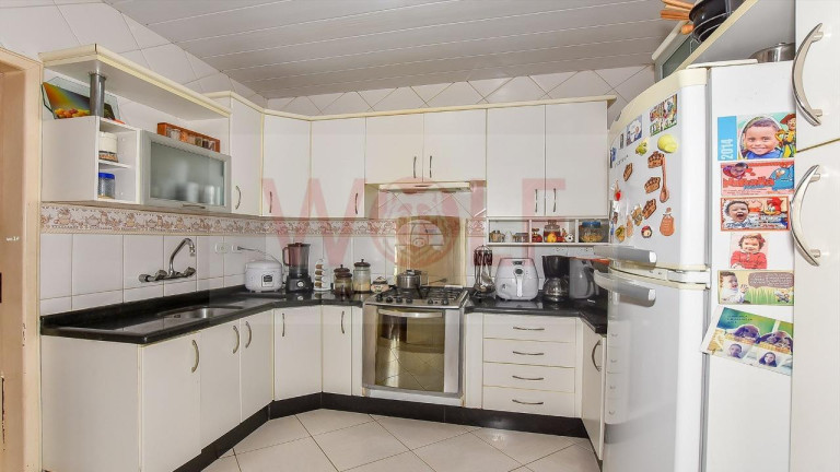 Imagem Casa com 4 Quartos à Venda, 243 m² em Pilarzinho - Curitiba