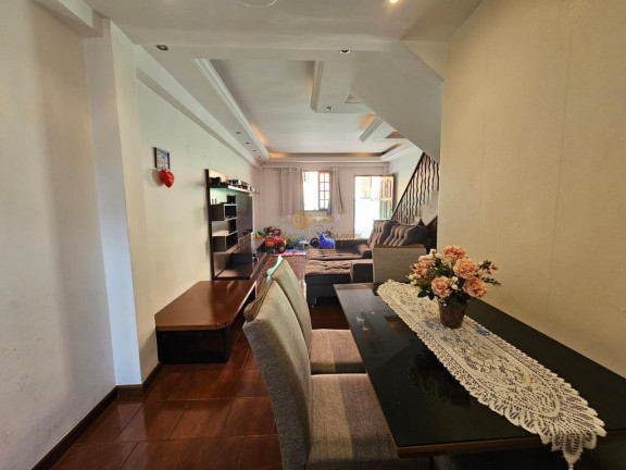 Imagem Casa com 2 Quartos à Venda, 96 m² em Várzea - Teresópolis