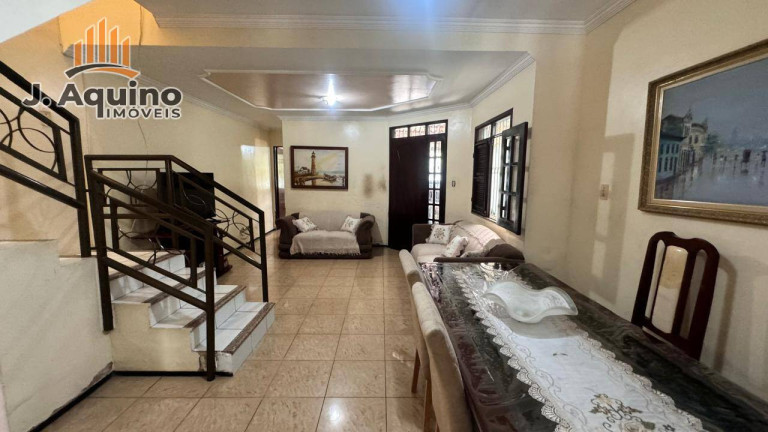 Casa com 4 Quartos à Venda, 198 m² em Paupina - Fortaleza