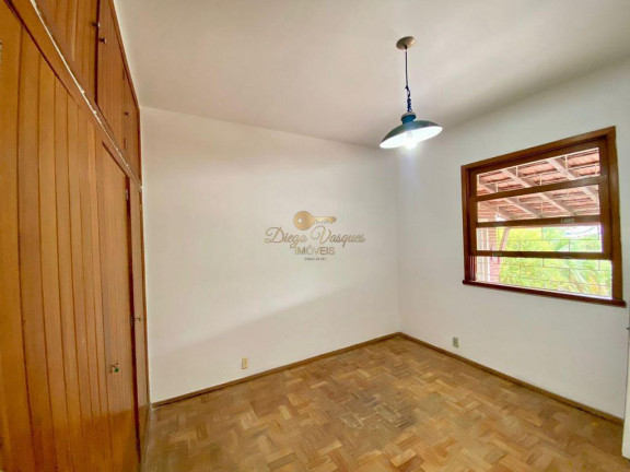 Imagem Casa com 7 Quartos à Venda, 280 m² em Araras - Teresópolis Imagem Casa com 7 Quartos à Venda, 280 m² em Araras - Teresópolis