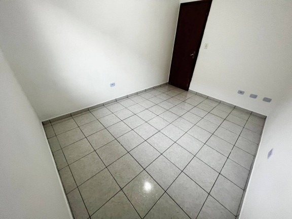 Imagem Casa com 1 Quarto à Venda, 45 m² em Maracanã - Praia Grande Imagem Casa com 1 Quarto à Venda, 45 m² em Maracanã - Praia Grande