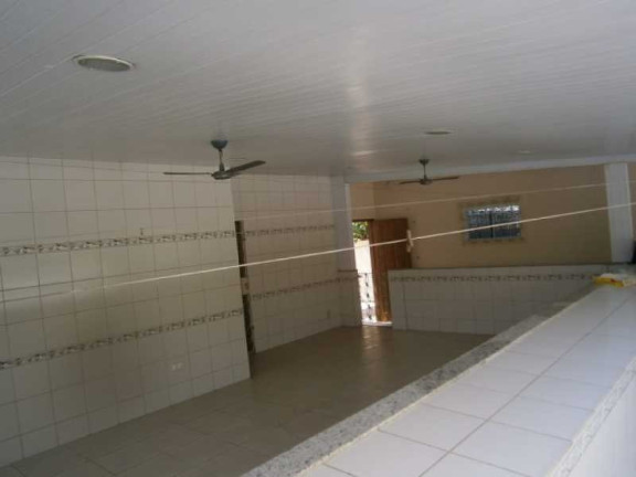 Imagem Imóvel com 3 Quartos para Alugar, 564 m² em Campo Grande - Rio De Janeiro