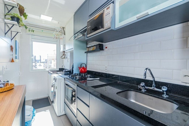 Imagem Apartamento com 2 Quartos à Venda, 56 m² em Menino Deus - Porto Alegre Imagem Apartamento com 2 Quartos à Venda, 56 m² em Menino Deus - Porto Alegre