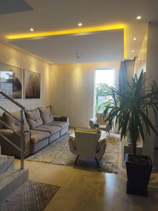 Imagem Casa com 3 Quartos à Venda, 420 m² em Centro - Tijucas Imagem Casa com 3 Quartos à Venda, 420 m² em Centro - Tijucas