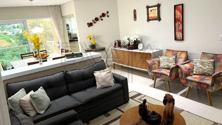 Imagem Imóvel com 4 Quartos à Venda, 414 m² em Parque Nova Jandira - Jandira Imagem Imóvel com 4 Quartos à Venda, 414 m² em Parque Nova Jandira - Jandira