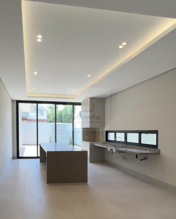 Imagem Casa com 3 Quartos à Venda, 225 m² em Jardim Imperial - Cuiabá