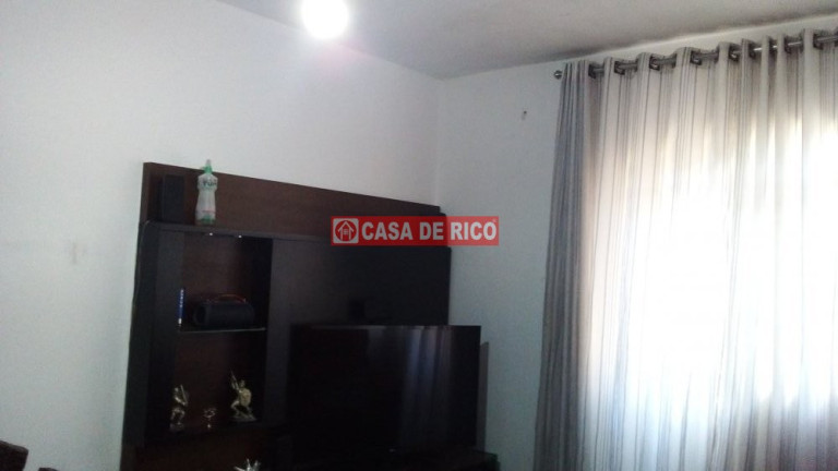 Imagem Casa com 3 Quartos à Venda, 80 m² em Alpes - Londrina