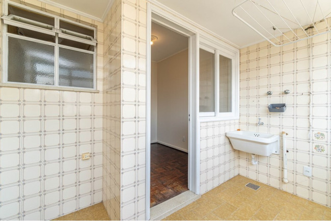 Imagem Apartamento com 3 Quartos à Venda, 125 m² em Menino Deus - Porto Alegre Imagem Apartamento com 3 Quartos à Venda, 125 m² em Menino Deus - Porto Alegre