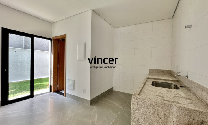 Imagem Casa com 5 Quartos à Venda, 450 m² em Jardins Atenas - Goiânia