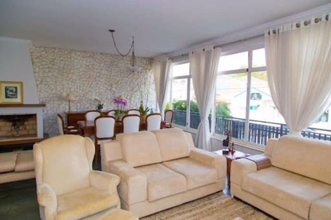 Imagem Casa com 4 Quartos à Venda, 325 m² em Centro - Atibaia