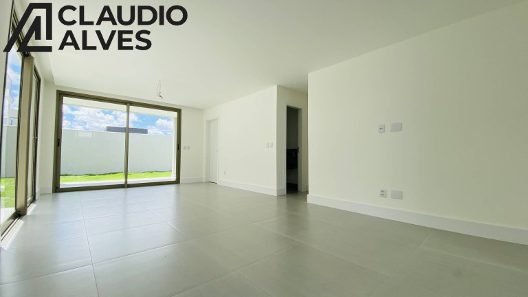 Imagem Casa de Condomínio com 4 Quartos à Venda, 225 m² em Papagaio - Feira De Santana
