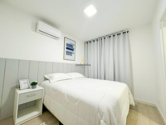 Imagem Apartamento com 4 Quartos para Temporada, 158 m² em Meia Praia - Itapema Imagem Apartamento com 4 Quartos para Temporada, 158 m² em Meia Praia - Itapema