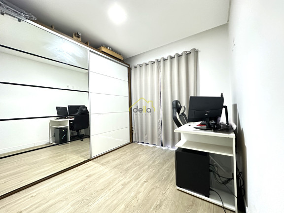 Imagem Casa com 3 Quartos à Venda, 148 m² em Saguaçu - Joinville Imagem Casa com 3 Quartos à Venda, 148 m² em Saguaçu - Joinville