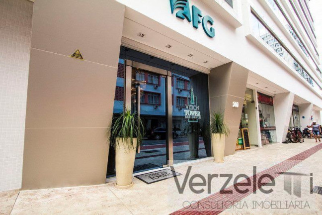 Imagem Apartamento com 4 Quartos à Venda, 144 m² em Centro - Balneário Camboriú Imagem Apartamento com 4 Quartos à Venda, 144 m² em Centro - Balneário Camboriú
