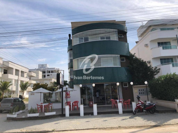 Apartamento com 3 Quartos para Temporada,  em Mariscal - Bombinhas