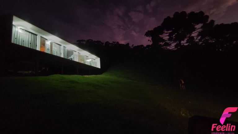 Imagem Casa com 3 Quartos à Venda, 140 m² em Florianópolis Imagem Casa com 3 Quartos à Venda, 140 m² em Florianópolis