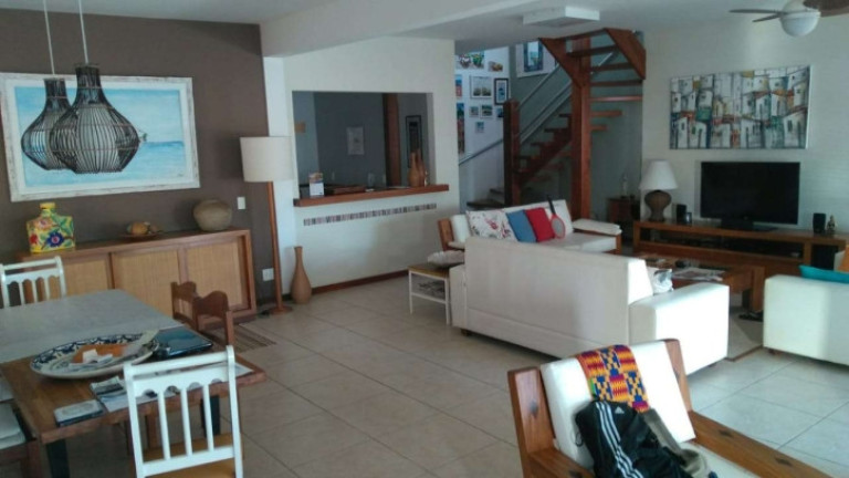 Imagem Casa com 4 Quartos à Venda, 380 m² em Portinho - Cabo Frio Imagem Casa com 4 Quartos à Venda, 380 m² em Portinho - Cabo Frio