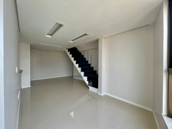 Imagem Cobertura com 3 Quartos à Venda, 278 m² em Nossa Senhora Medianeira - Santa Maria Imagem Cobertura com 3 Quartos à Venda, 278 m² em Nossa Senhora Medianeira - Santa Maria