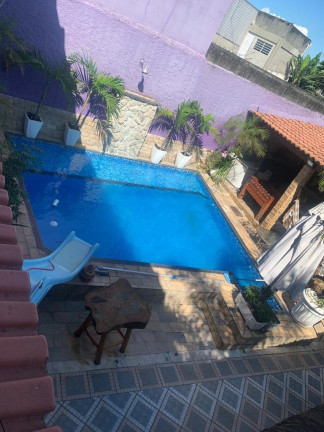 Imagem Casa com 3 Quartos à Venda, 495 m² em Bangu - Rio De Janeiro
