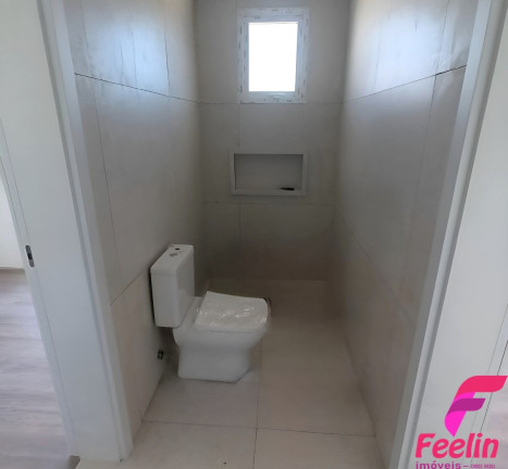 Imagem Casa com 4 Quartos à Venda, 278 m² em Campeche - Florianópolis Imagem Casa com 4 Quartos à Venda, 278 m² em Campeche - Florianópolis