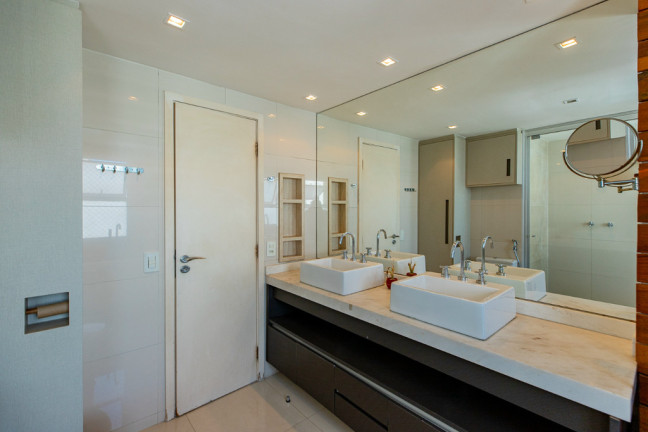 Imagem Apartamento com 3 Quartos à Venda, 194 m² em Campo Belo - São Paulo
