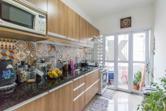 Imagem Apartamento com 2 Quartos à Venda, 68 m² em Passo Da Areia - Porto Alegre