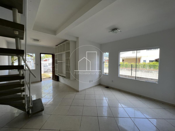Imagem Casa com 3 Quartos à Venda, 230 m² em São João Do Rio Vermelho - Florianópolis Imagem Casa com 3 Quartos à Venda, 230 m² em São João Do Rio Vermelho - Florianópolis