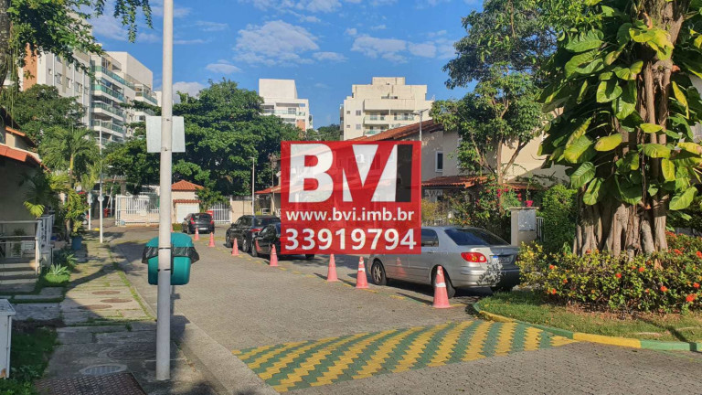 Imagem Casa com 2 Quartos à Venda, 50 m² em Pechincha - Rio De Janeiro Imagem Casa com 2 Quartos à Venda, 50 m² em Pechincha - Rio De Janeiro
