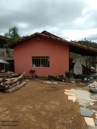 Imagem Imóvel com 2 Quartos à Venda, 106 m² em Laranjeira - Caldas