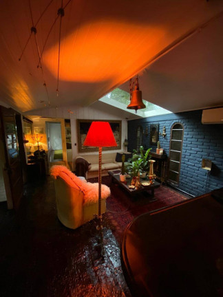 Imagem Casa com 2 Quartos à Venda, em Lagoa Da Conceição - Florianópolis Imagem Casa com 2 Quartos à Venda, em Lagoa Da Conceição - Florianópolis