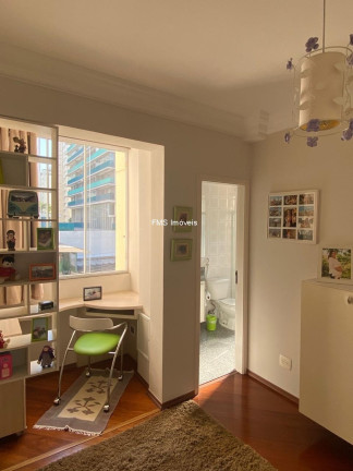 Imagem Imóvel com 4 Quartos à Venda, 144 m² em Moema - São Paulo