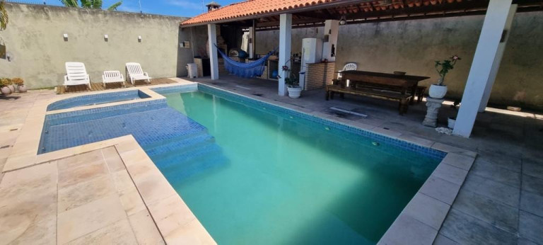 Imagem Casa com 5 Quartos à Venda, 295 m² em Centro - Lauro De Freitas Imagem Casa com 5 Quartos à Venda, 295 m² em Centro - Lauro De Freitas