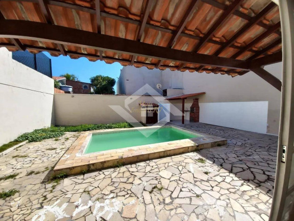 Casa com 3 Quartos à Venda, 360 m² em Piratininga - Niterói