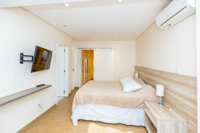 Imagem Casa com 4 Quartos à Venda, 390 m² em Vila Ipojuca - São Paulo Imagem Casa com 4 Quartos à Venda, 390 m² em Vila Ipojuca - São Paulo