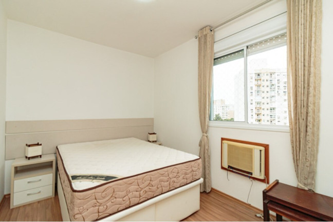 Imagem Imóvel com 3 Quartos à Venda, 68 m² em Jardim Carvalho - Porto Alegre