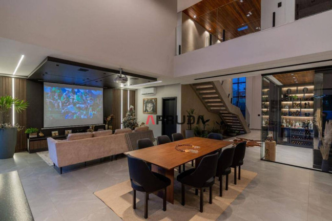 Imagem Sobrado com 3 Quartos à Venda, 450 m² em Canadá - Cascavel