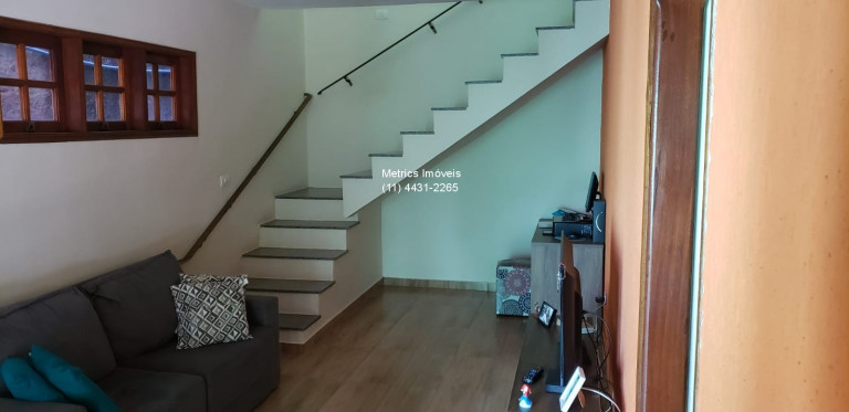 Imagem Sobrado com 4 Quartos à Venda,  em água Doce - Jundiaí