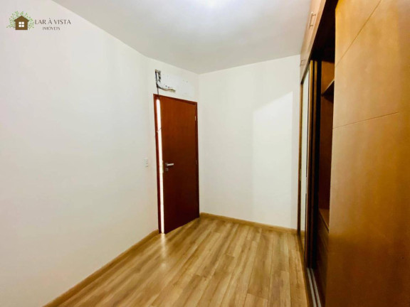 Imagem Casa de Condomínio com 3 Quartos à Venda, 117 m²