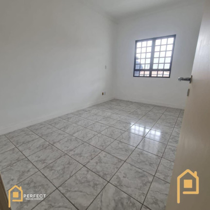 Imagem Casa com 1 Quarto à Venda, 250 m² em Conjunto Habitacional água Quente - Taubaté