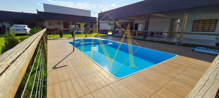Imagem Chácara com 4 Quartos à Venda, 1.500 m² em Caratinga