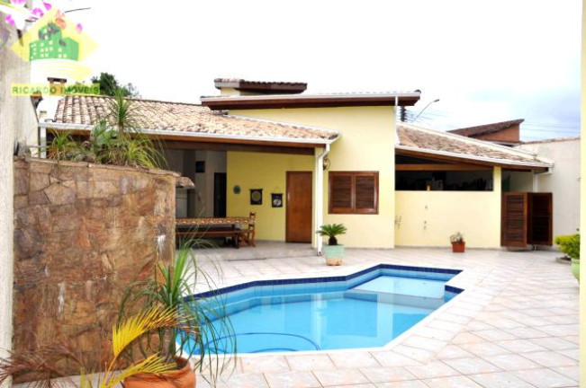 Imagem Casa com 6 Quartos à Venda, 375 m² em Centro - Ubatuba Imagem Casa com 6 Quartos à Venda, 375 m² em Centro - Ubatuba