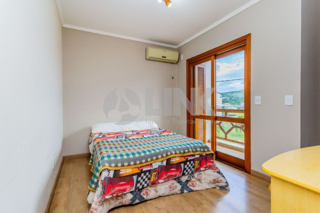 Imagem Imóvel com 3 Quartos à Venda, 128 m² em Jardim Itu - Porto Alegre Imagem Imóvel com 3 Quartos à Venda, 128 m² em Jardim Itu - Porto Alegre